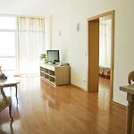 ホテル Grand Oasis 4*