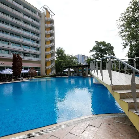 Отель Grand Oasis