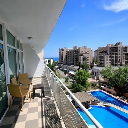 Отель Grand Oasis 4*