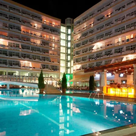 Grand Oasis Отель