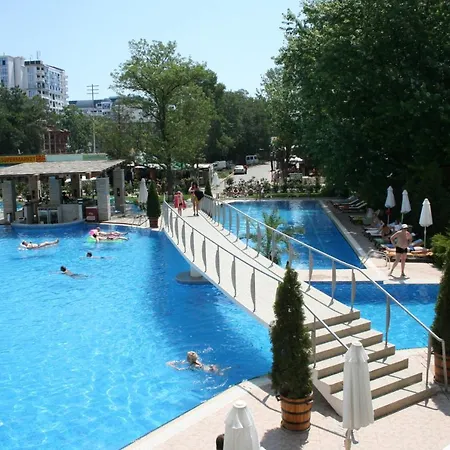 Grand Oasis Отель