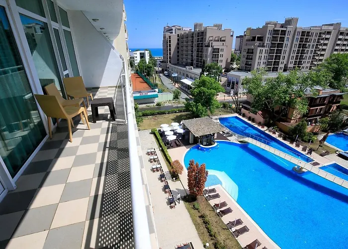 Grand Oasis Hotel 4*