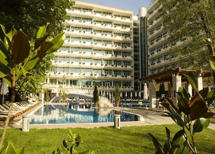 Grand Oasis Hotel 4*