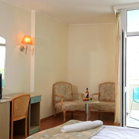 Grand Oasis Hotel Sluneční pobřeží