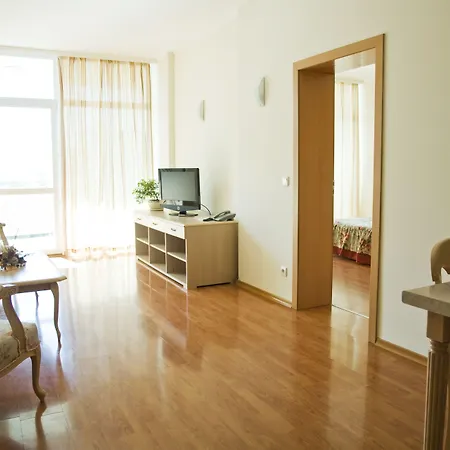 Hotel Grand Oasis 4*