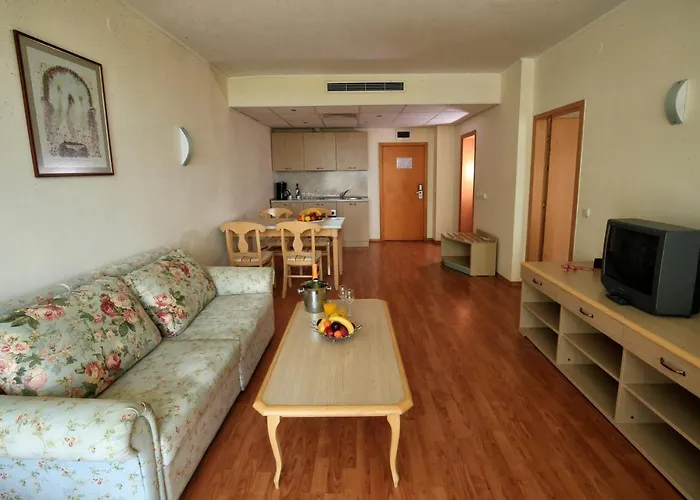 Grand Oasis 호텔 4*