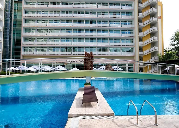 Готель Grand Oasis 4*