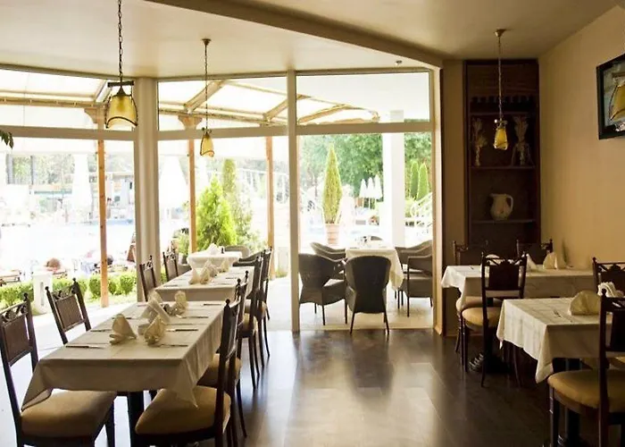 Готель Grand Oasis